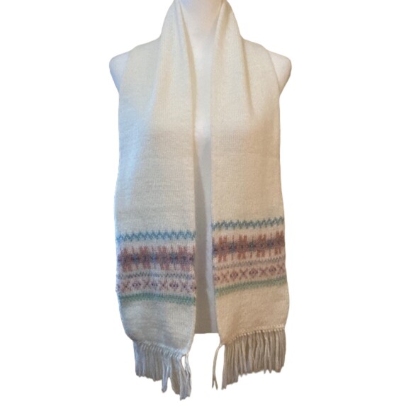 Accessories - Vintage Hansen Scarf Knit Fringe Hem White Soft Cozy Fair Isle Printed Pastel